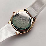 Жіночий наручний годинник Bolun білого кольору, золотий корпус, м'який силіконовий ремінець, код - 2553b, фото 5