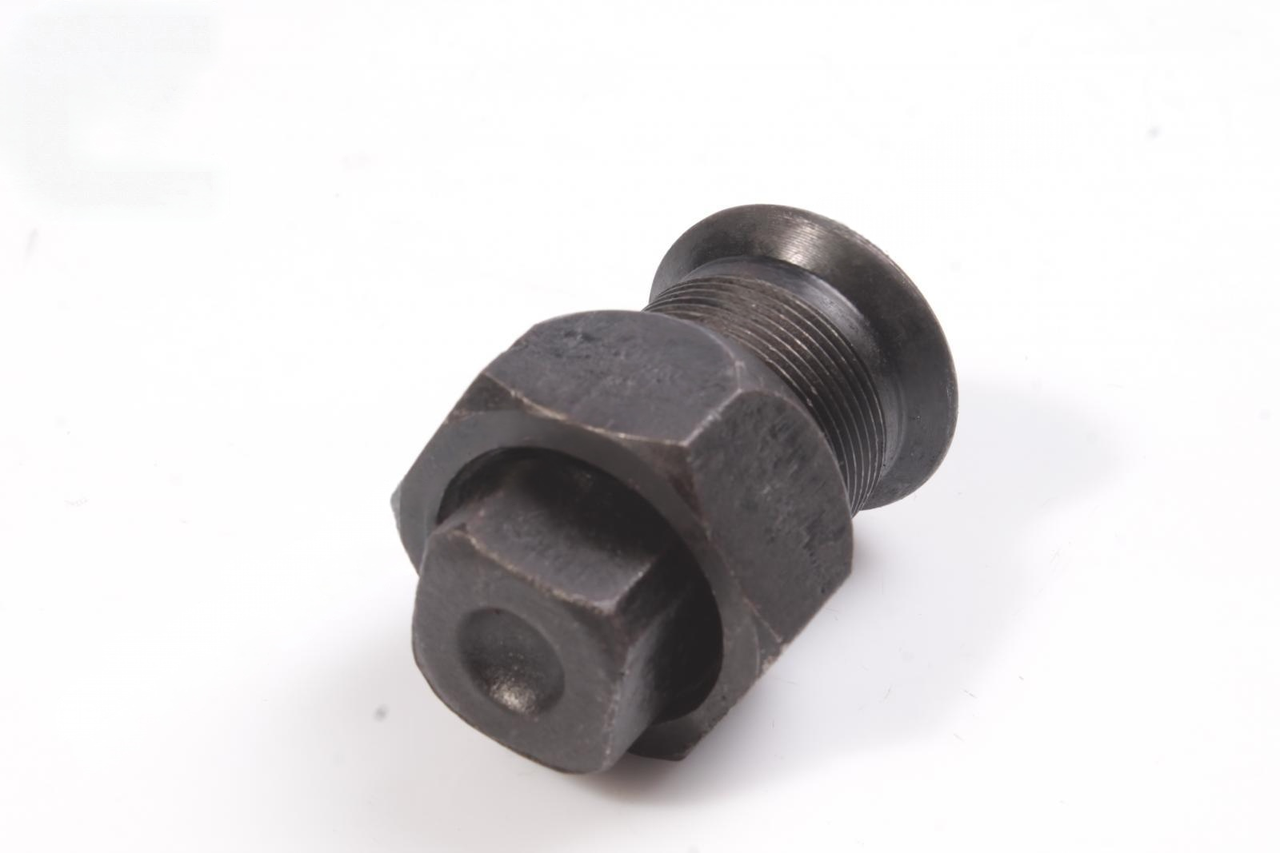 Футорка лiв. з гайкою ГАЗ 53,ЗIЛ,КРАЗ (чорна) (OAR) 250721-П29/250721-П29