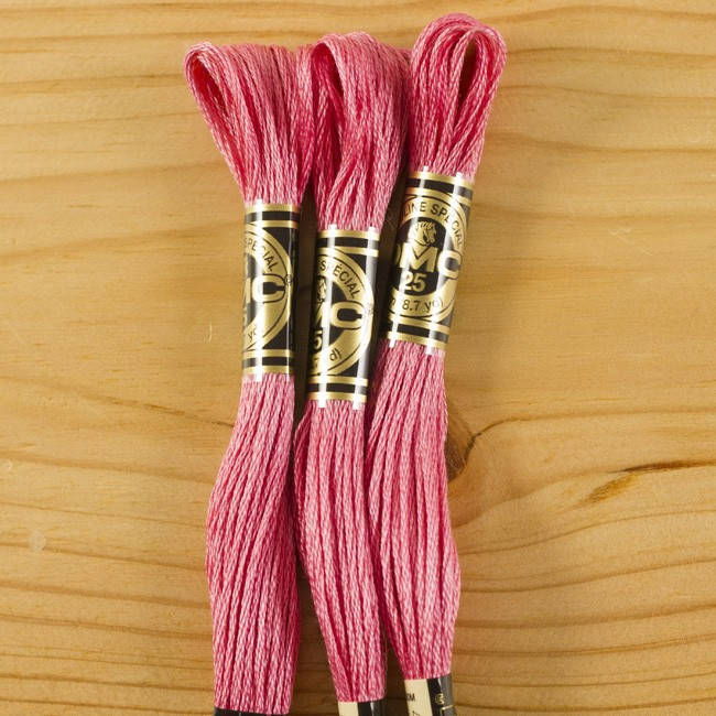 

Нитки мулине DMC 899 (Франция)