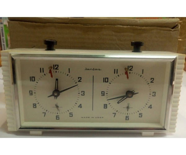 

Шахматные часы механические "Янтарь"