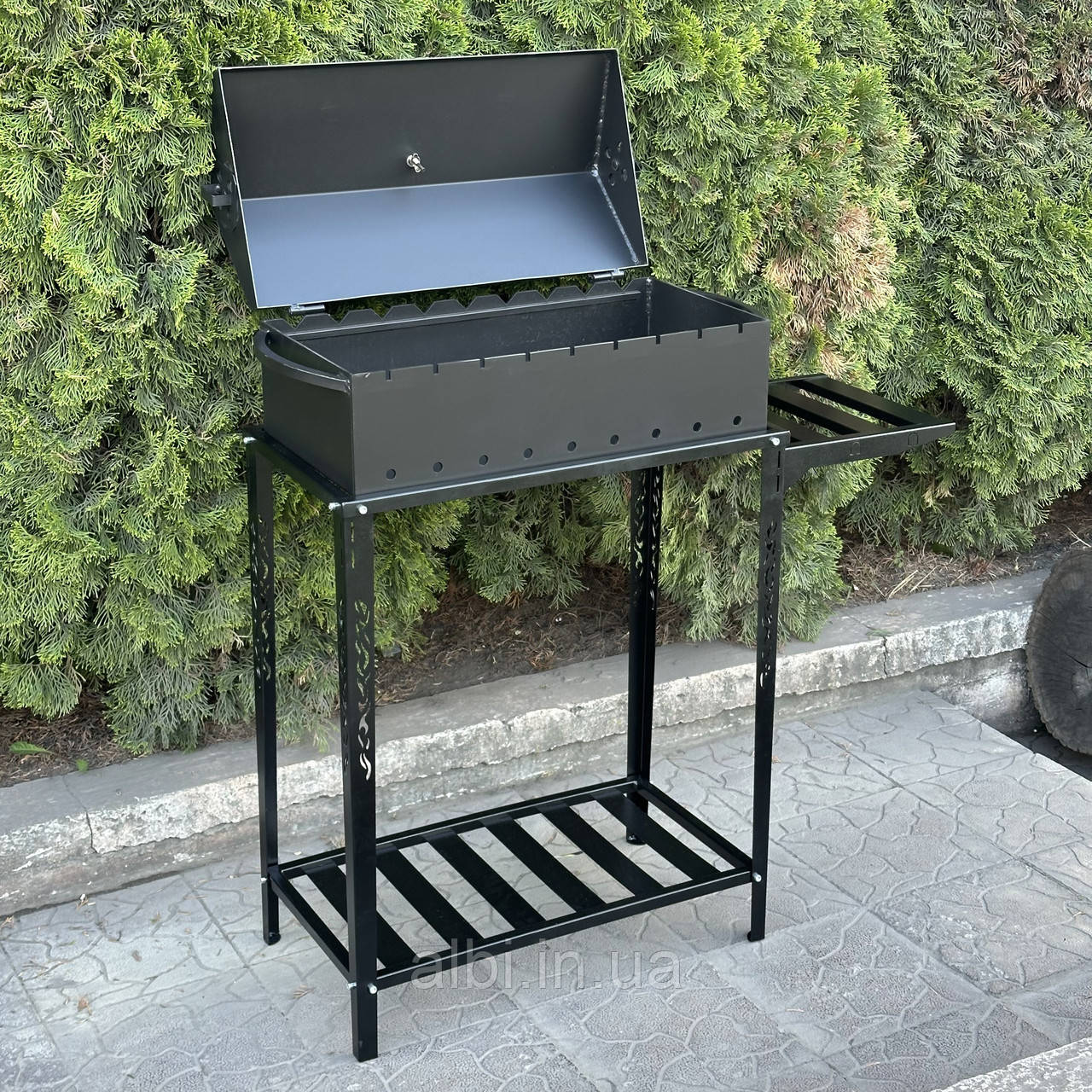 Мангалом-барбекю з термометром на розбірній дровниці для 9 шампурів з металу 4 мм