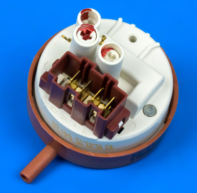 Пресостат Ariston C00092312