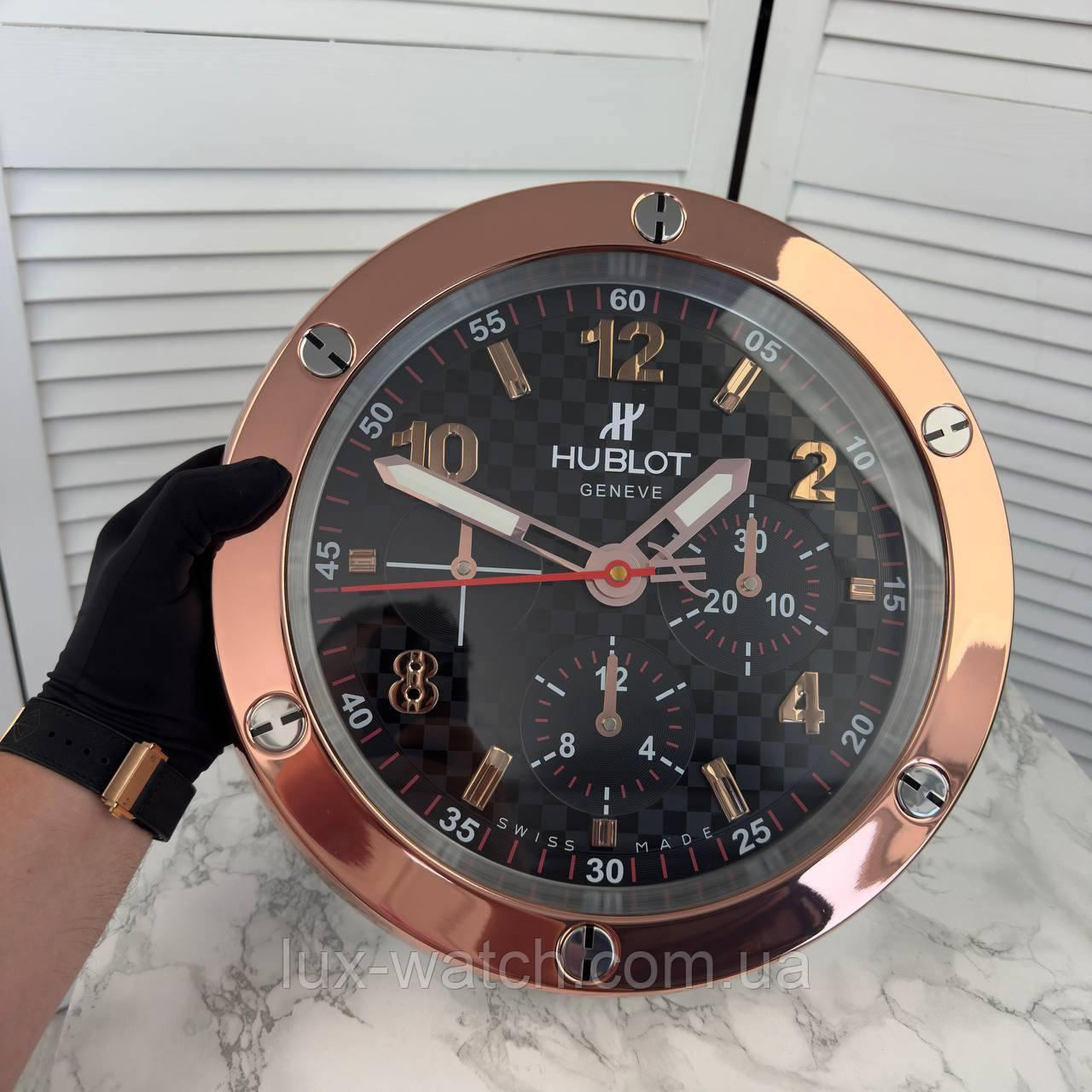 Настінний годинник Hublot