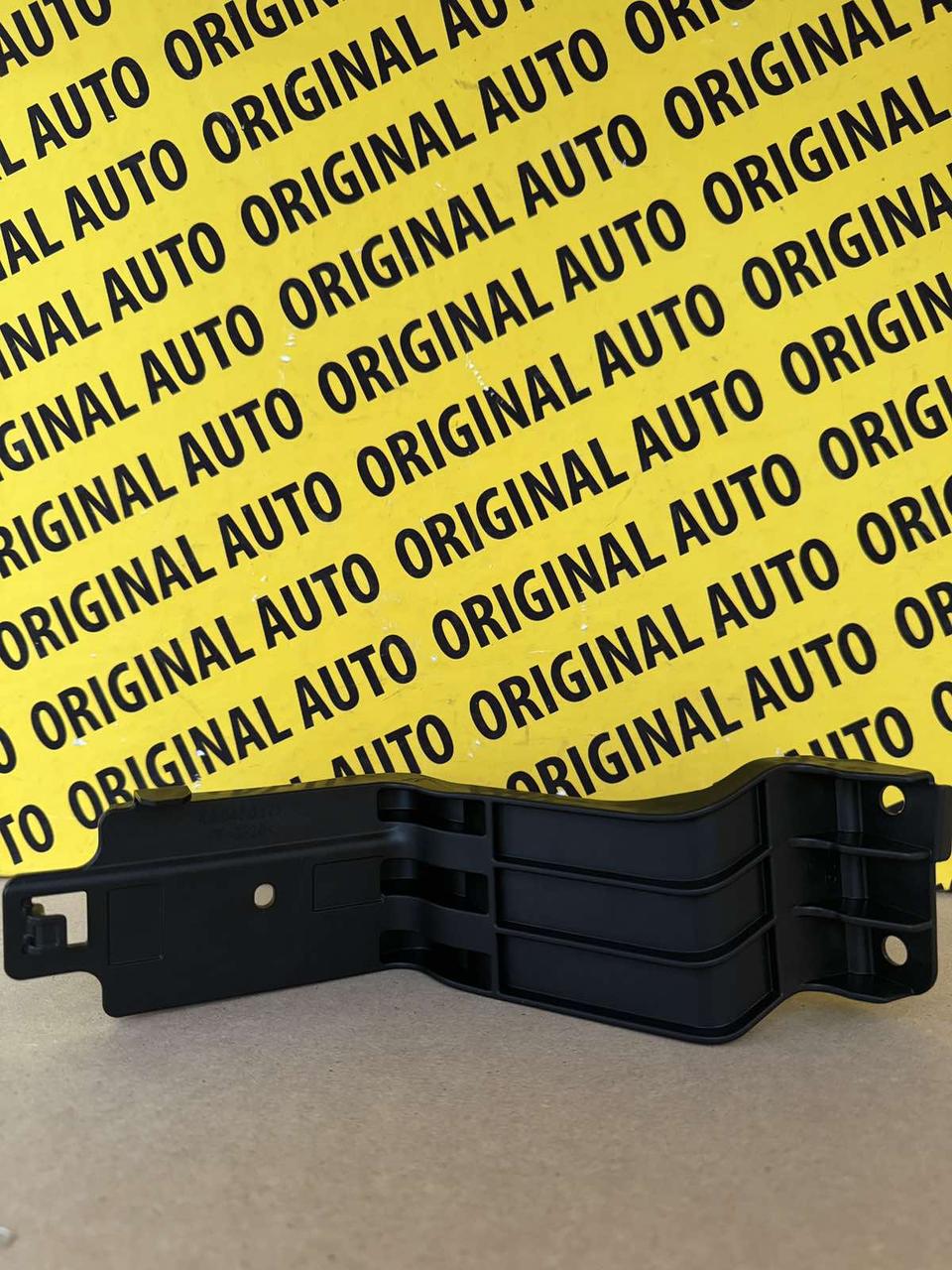 Кронштейн заднього бампера правий Mazda CX-5 22-25 на підсилювачі, KSD450271A, фото 1