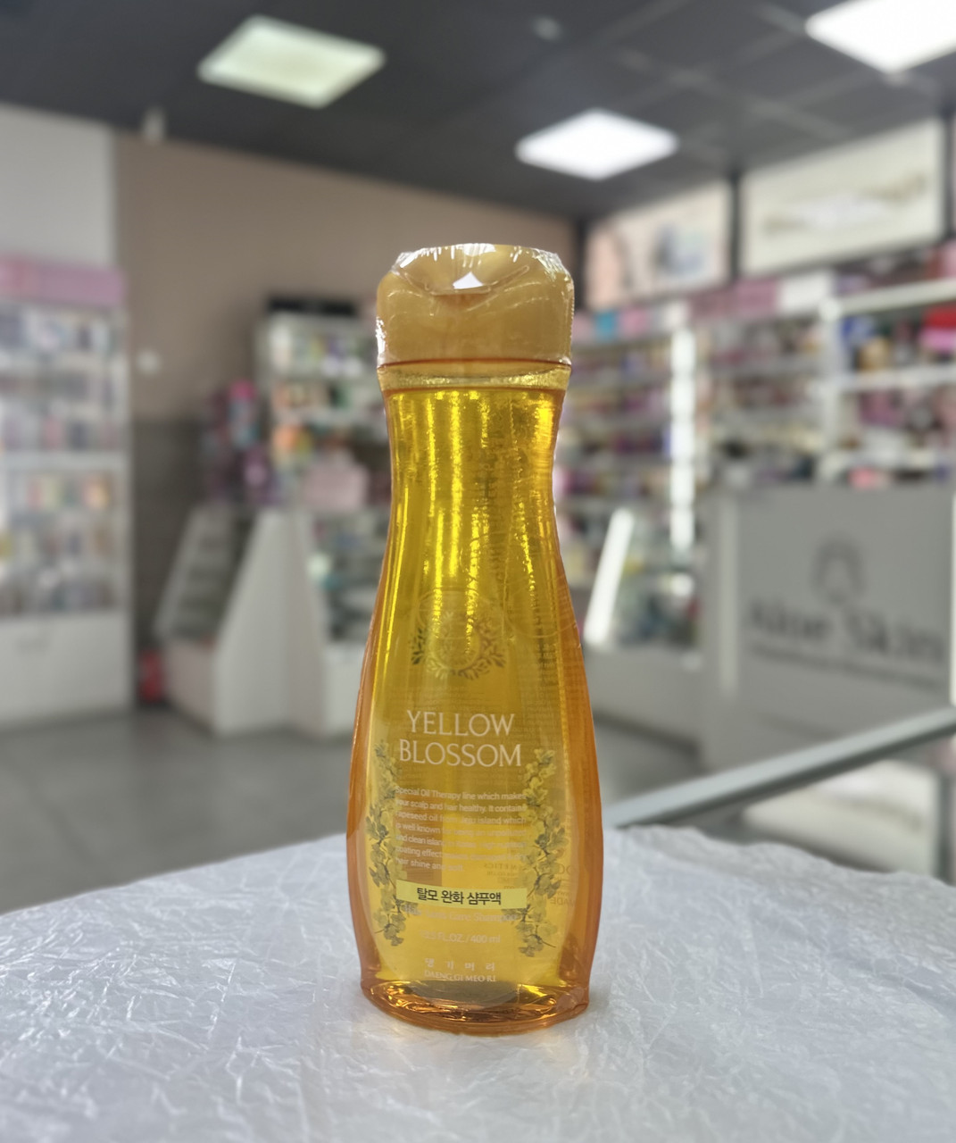Шампунь проти випадіння волосся Daeng Gi Meo Ri Yellow Blossom Hair Loss Care Shampoo 400мл