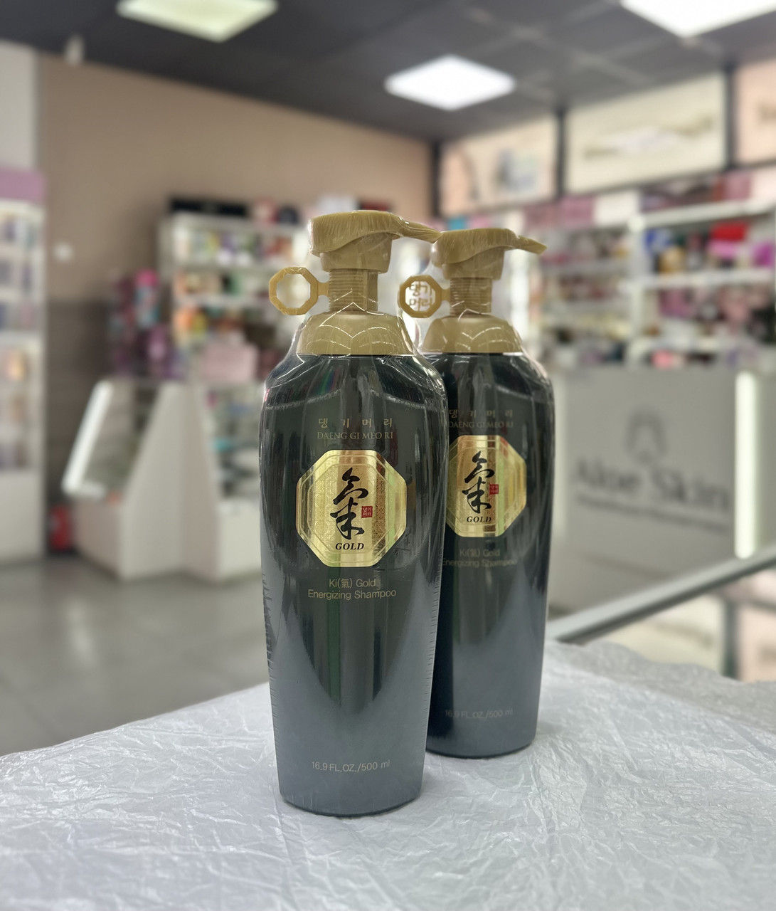 Шампунь для профілактики випадіння волосся Daeng Gi Meo Ri KI Gold Energizing Shampoo 500мл