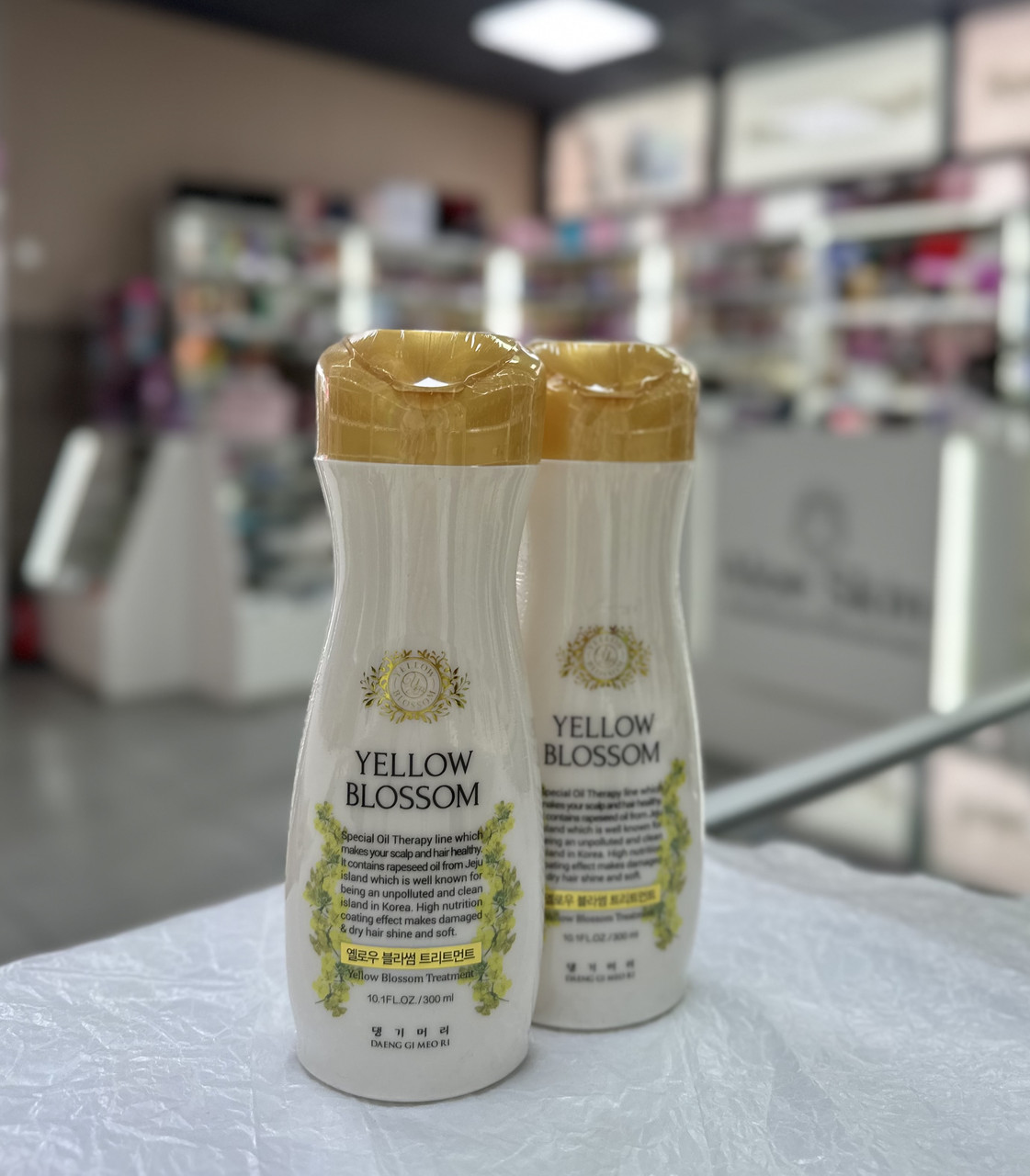 Маска-кондиціонер проти випадіння Daeng Gi Meo Ri Yellow Blossom Hair Loss Treatment 300мл