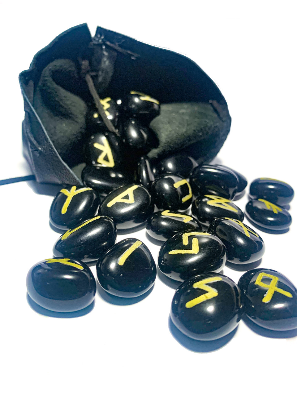 Руни з чорного обсідіану- натуральне велике каміння , комплект у кожаній торбтнці, старший футарк, фото 1