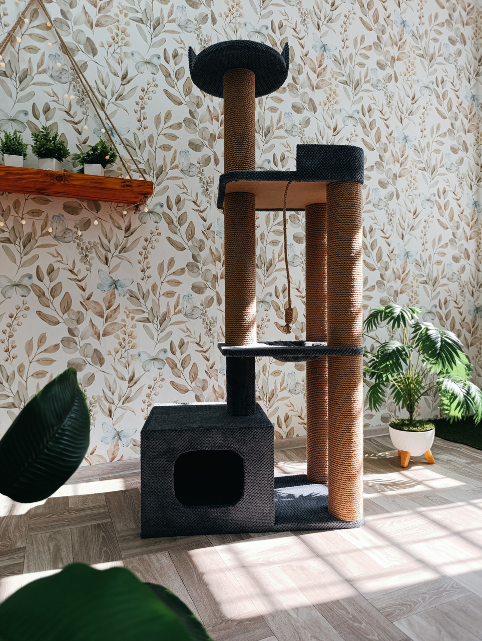 Игровой комплекс когтеточка с домиком и лежанками 145*70*40 см Сірий
