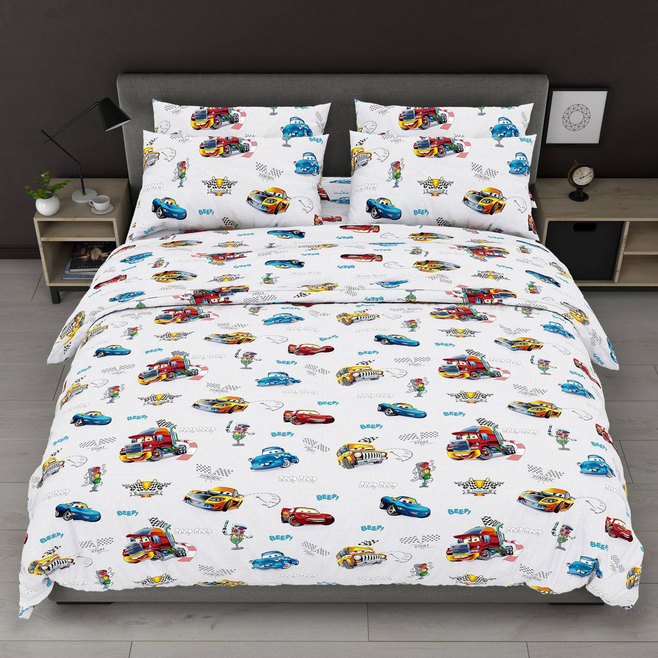 Простирадло 150х220 (Бязь) | Полуторне простирадло від виробника "Королева Ночі" | Тачки, Блискавка Маквін на білому, фото 1