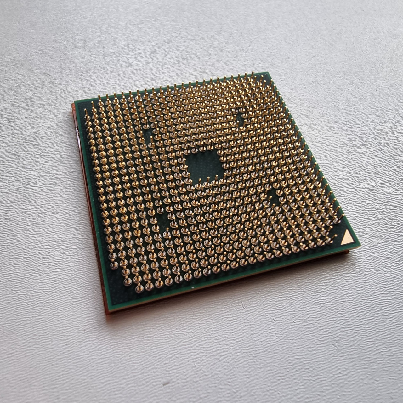 Процесори Socket S1 Купити на - Main Image