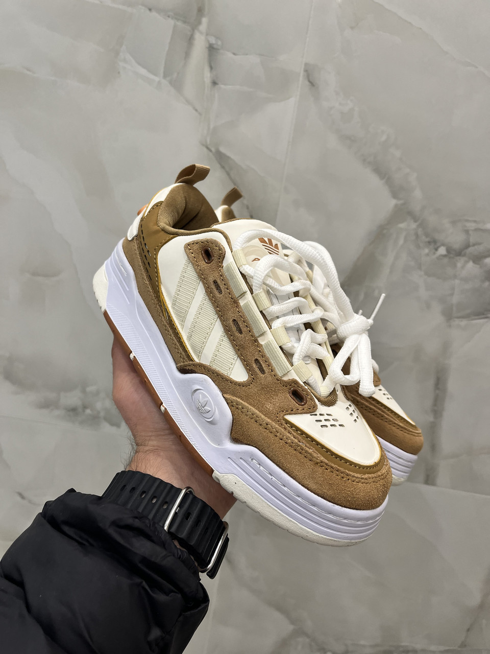 Adi2000 Brown/White, фото 1