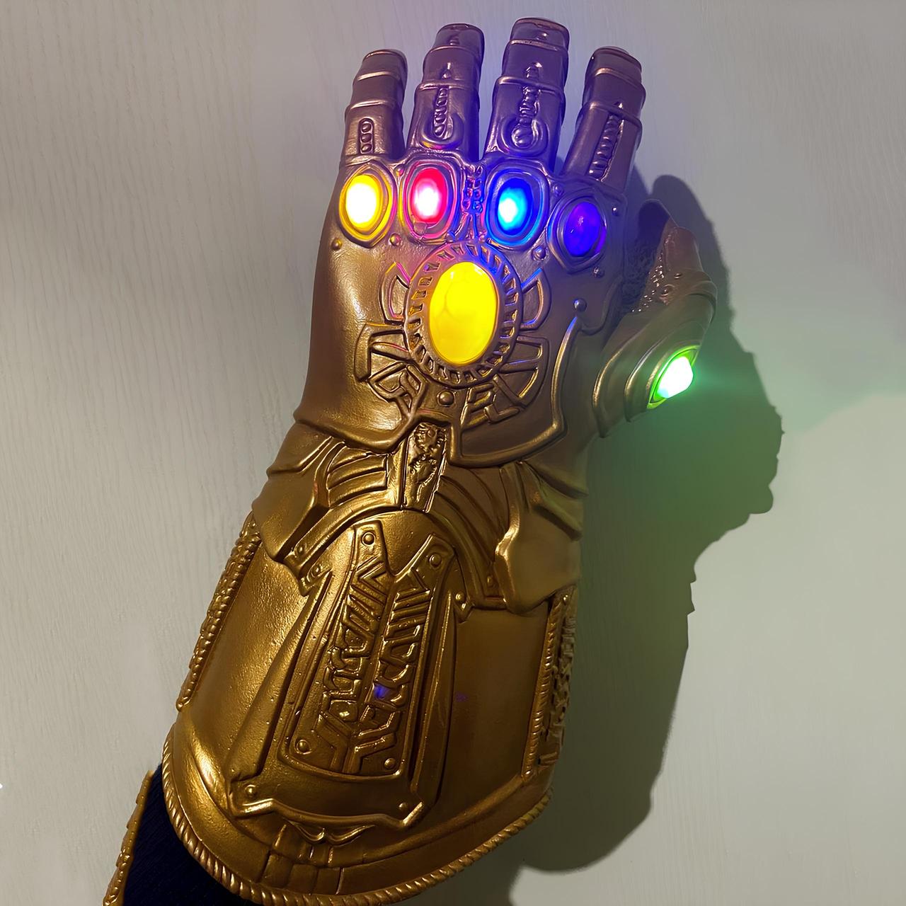 Світлова рукавичка Таноса RESTEQ — Рукавиця Нескінченності, 34,5 см, дорослий розмір, Месники: Війна Нескінченності, фото 1