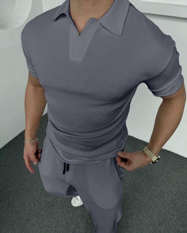 Стильний солідний чоловічий костюм в рубчик футболка поло і прямі штани, фото 1