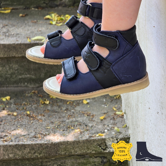 Дитячі шкіряні ортопедичні босоніжки на липучках синього кольору 24 розмір, фото 1