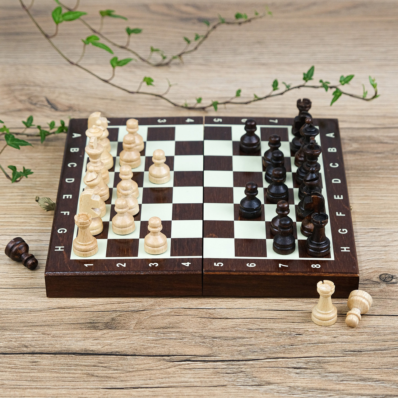 Шахи різьблені магнітні 200*200 мм Гранд Презент СН 140M