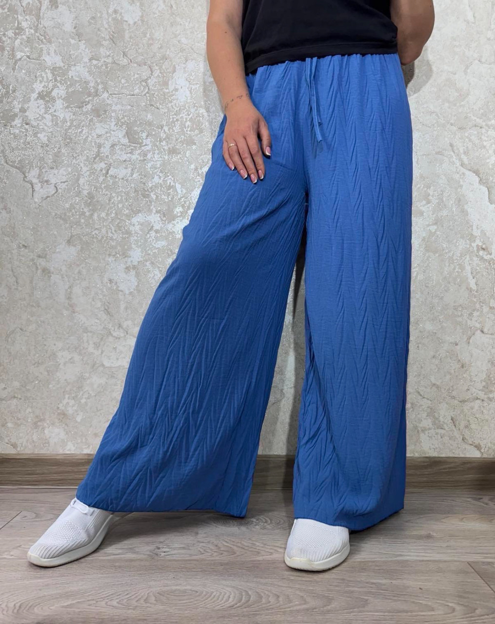 Штани повномірні палаццо кольору електрик з тканини жатка, кольори в асортименті розміри 52/54, 56/58