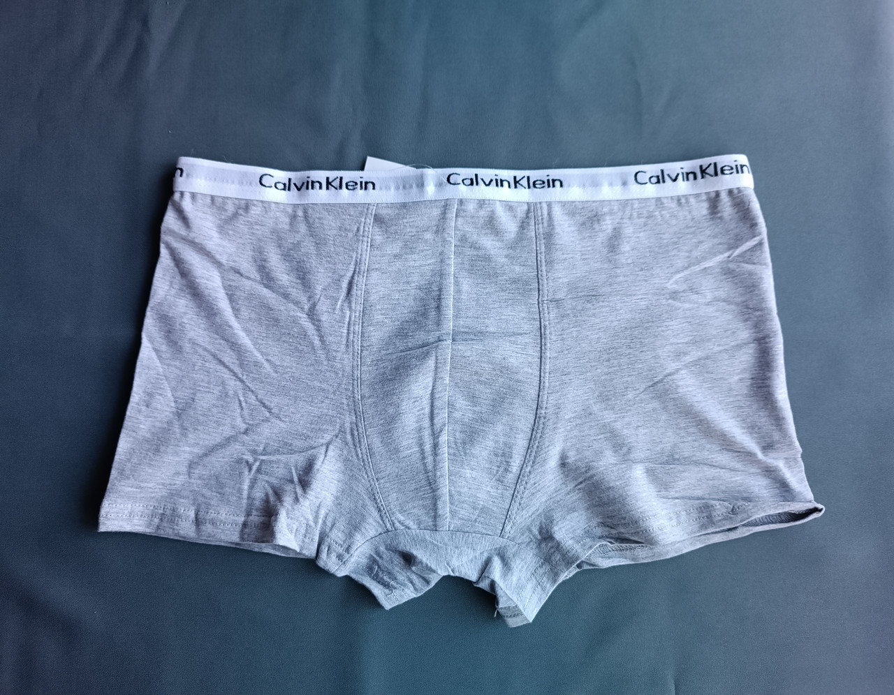 Модні сірі чоловічі труси боксери Calvin Klein, фото 1