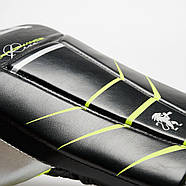 Боксерські рукавиці Leone GN110F REVO FLUO Black 12 унцій (бинти 4 м. в комплекті), фото 8