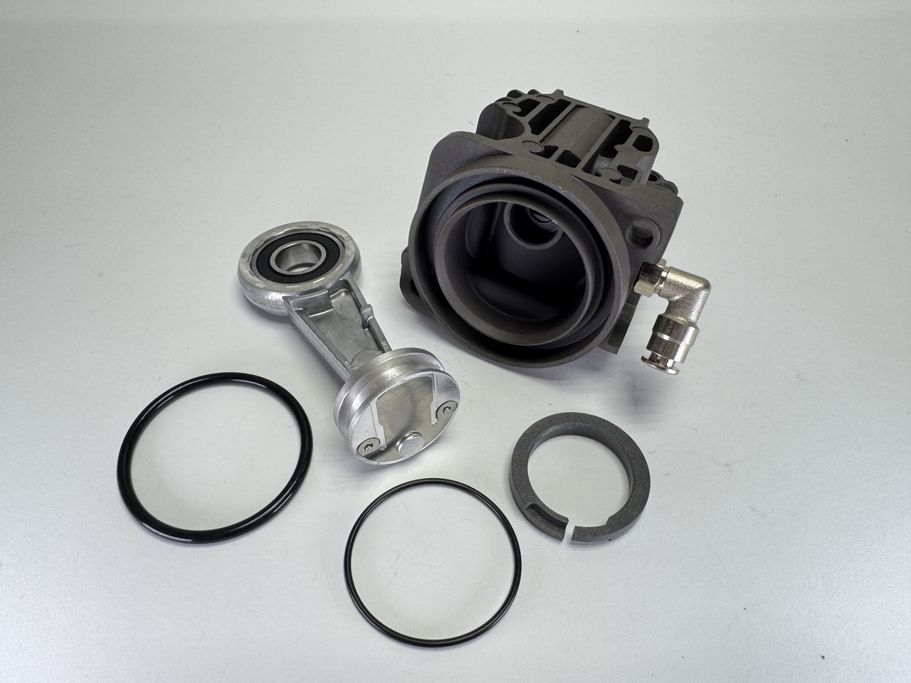 Циліндр компресора підвіски wabco Туарег Фольксваген 4154033020 7L0616006D 95535890104