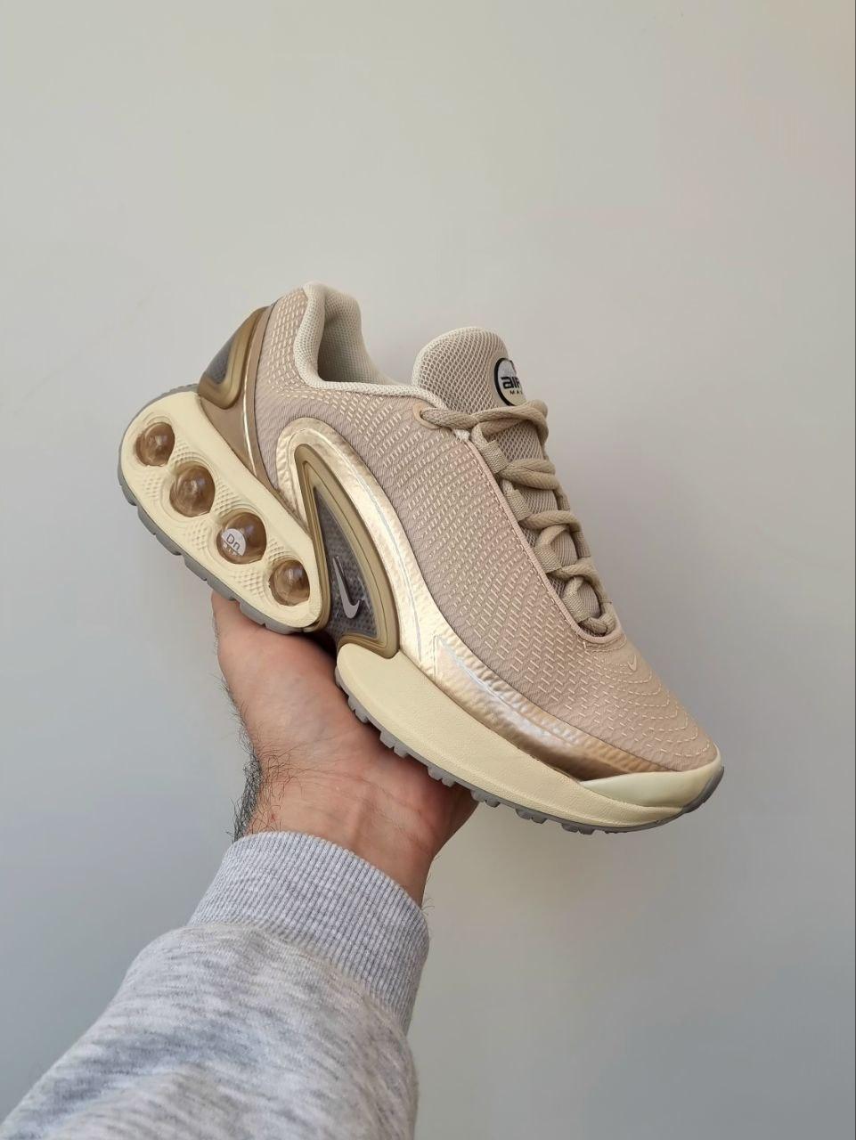 Коричневі текстильні жіночі кросівки Nike Air Max Dn, фото 1