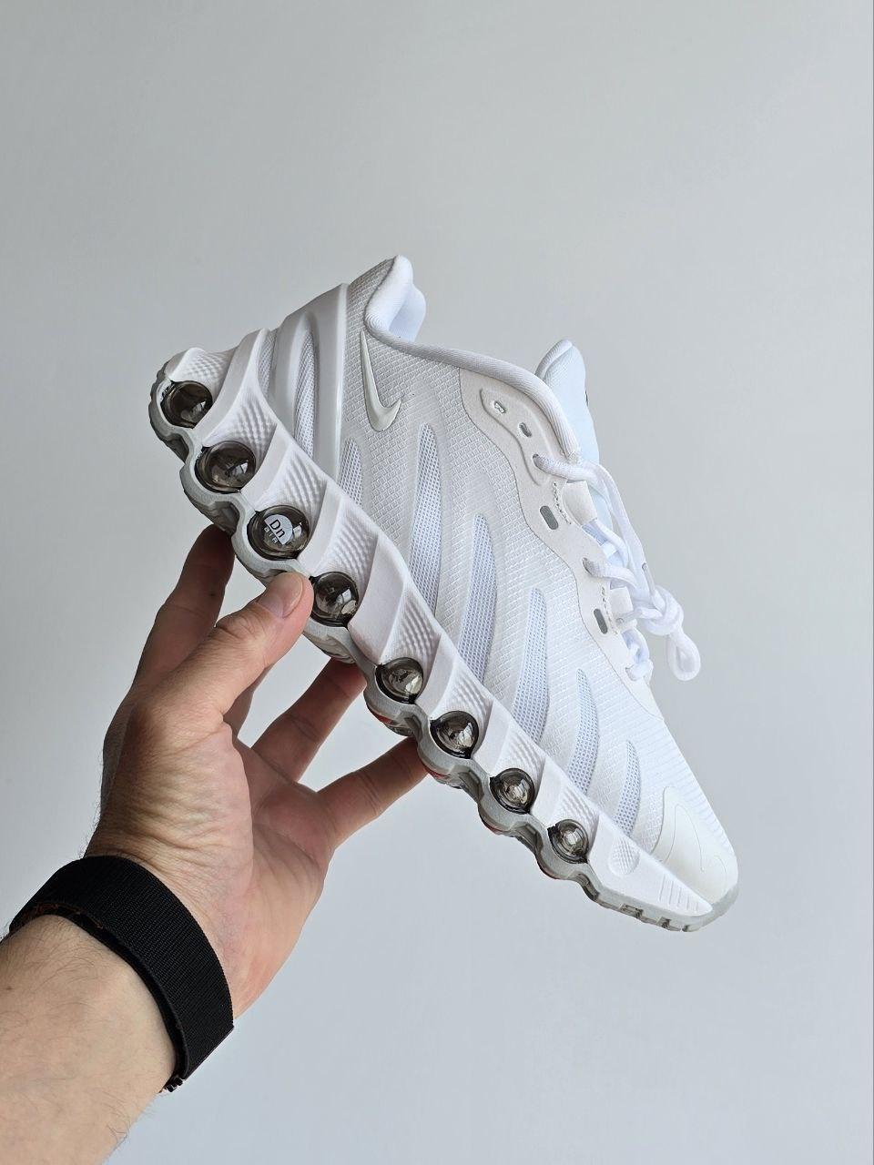 Білі текстильні чоловічі кросівки Nike Air Max DN8 • White •, фото 1