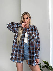 Жіноча синьо-коричнева фланелева сорочка на ґудзиках в клітинку