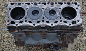 Блок двигателя Рено Маскот 2.8 dti