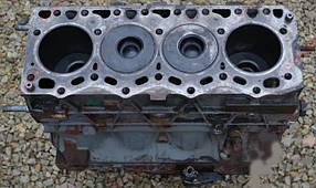 Блок двигуна Рено Маскот 2.8 dti