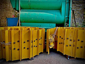 Гусениця екскаватора в зборі