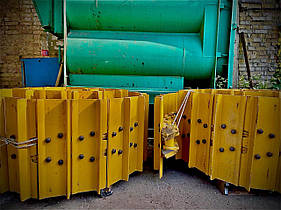 Гусениця екскаватора в зборі