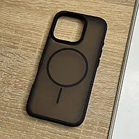 Чохол для iPhone 16 Pro чорний магнітний з підтримкою MagSafe, захищений напівпрозорий ззаду