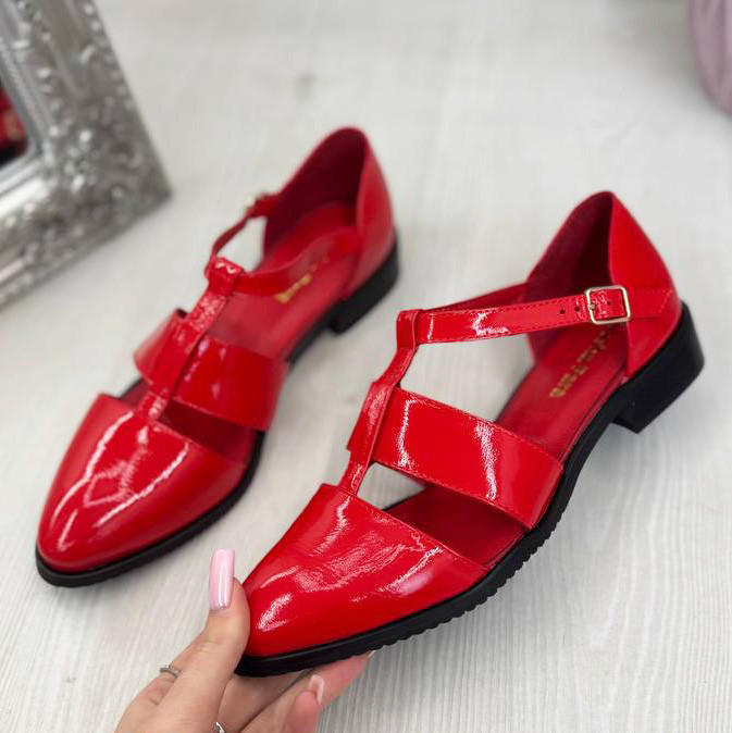 Туфлі жіночі лакові на низькому ходу. Колір червоний, фото 1