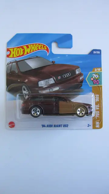 Базова машинка Hot Wheels '70S VS. '90S '94 AUDI AVANT RS2 — 2025