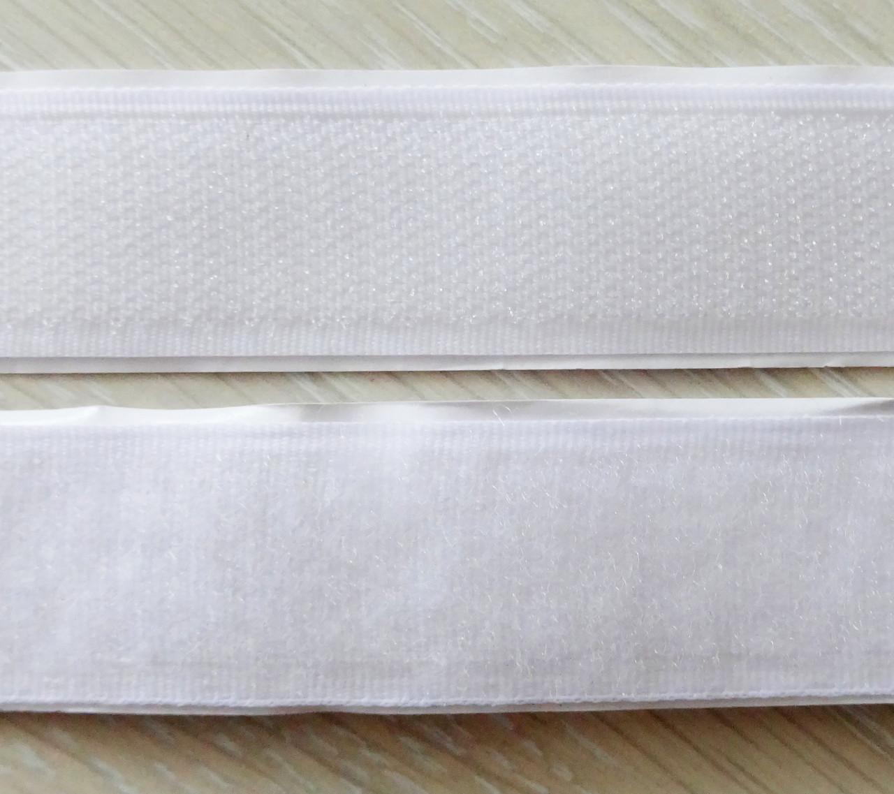 Липучка текстильна, на клейовій основі, 2,5см/25м, біла, фото 1