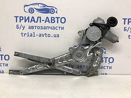 Склопідіймач задній правий Infiniti