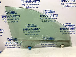 Скло дверей переднє праве Infiniti