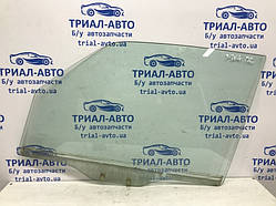 Скло дверей переднє ліве Mitsubishi Pajero Wagon 4 3.2 ДИЗЕЛЬ 4M41 2006 (б/у)