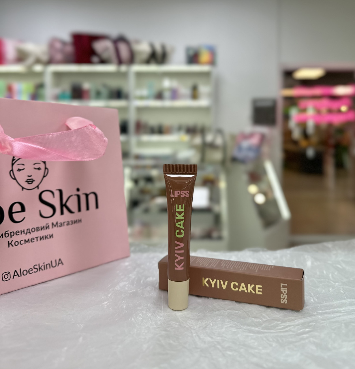 Lipper блиск для губ Lipss Kyiv Cake 8мл