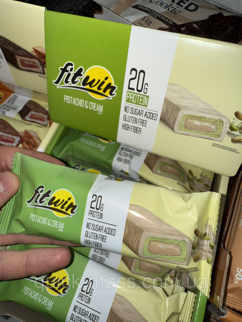 Протеїнові батончики з низьким вмістом цукру FitWin Protein Bar 33% 60 g (різні смаки), фото 1