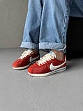 Червоні замшеві жіночі кросівки Nike Cortez Red  Демісезонні кеди Найк Кортез, фото 2