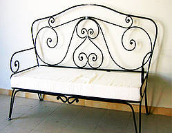 Диван з ковкою 3 ( з м'яким сидінням)