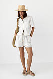 Лляний жіночий костюм із сорочкою та шортами молочний легкий літній костюм із льону розмір М, фото 3