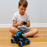 Танк на радіокеруванні, що стріляє орбізами / Танк на пульті управління / Танк іграшка, фото 3