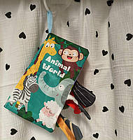 Підвіска м'яка книжечка для малюків   з хвостиками з тканини пищіть