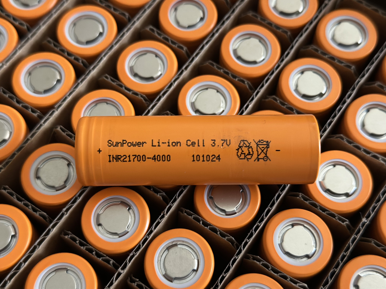 Акумулятор 21700 Li-Ion SunPower 4000 mAh