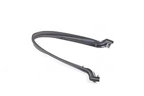 Ущільнювач капота перед центр (вир-во GM) 94787611