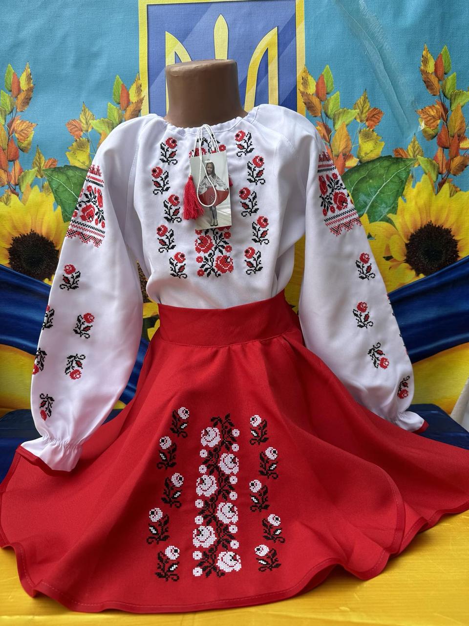 Вишиванка костю для дівчаток р. 110-134, червоний