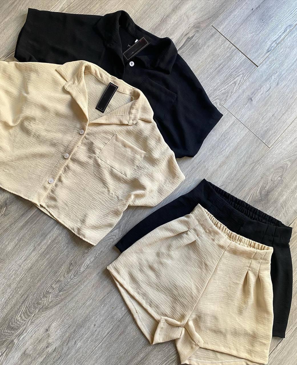 Костюм з укороченої сорочки та шорт бежевого кольору, фото 1