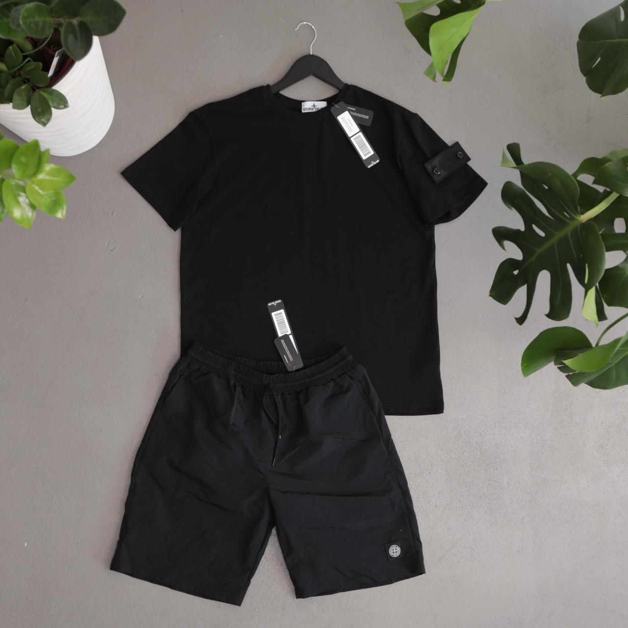 Чоловічий літній костюм Stone Island Футболка + Шорти чорний із патчем Стон Айленд, фото 1